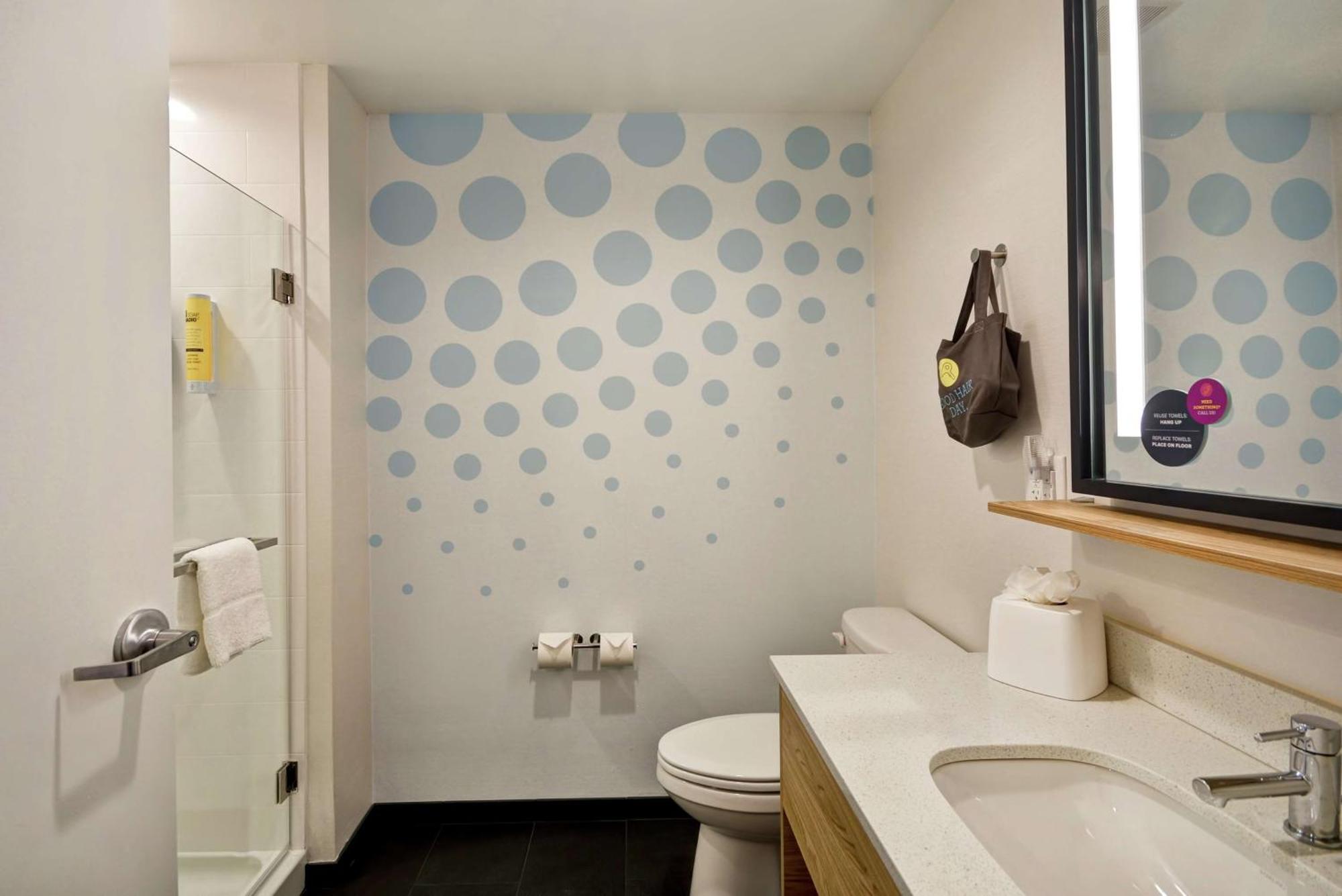 Tru By Hilton Denver, Pa Extérieur photo