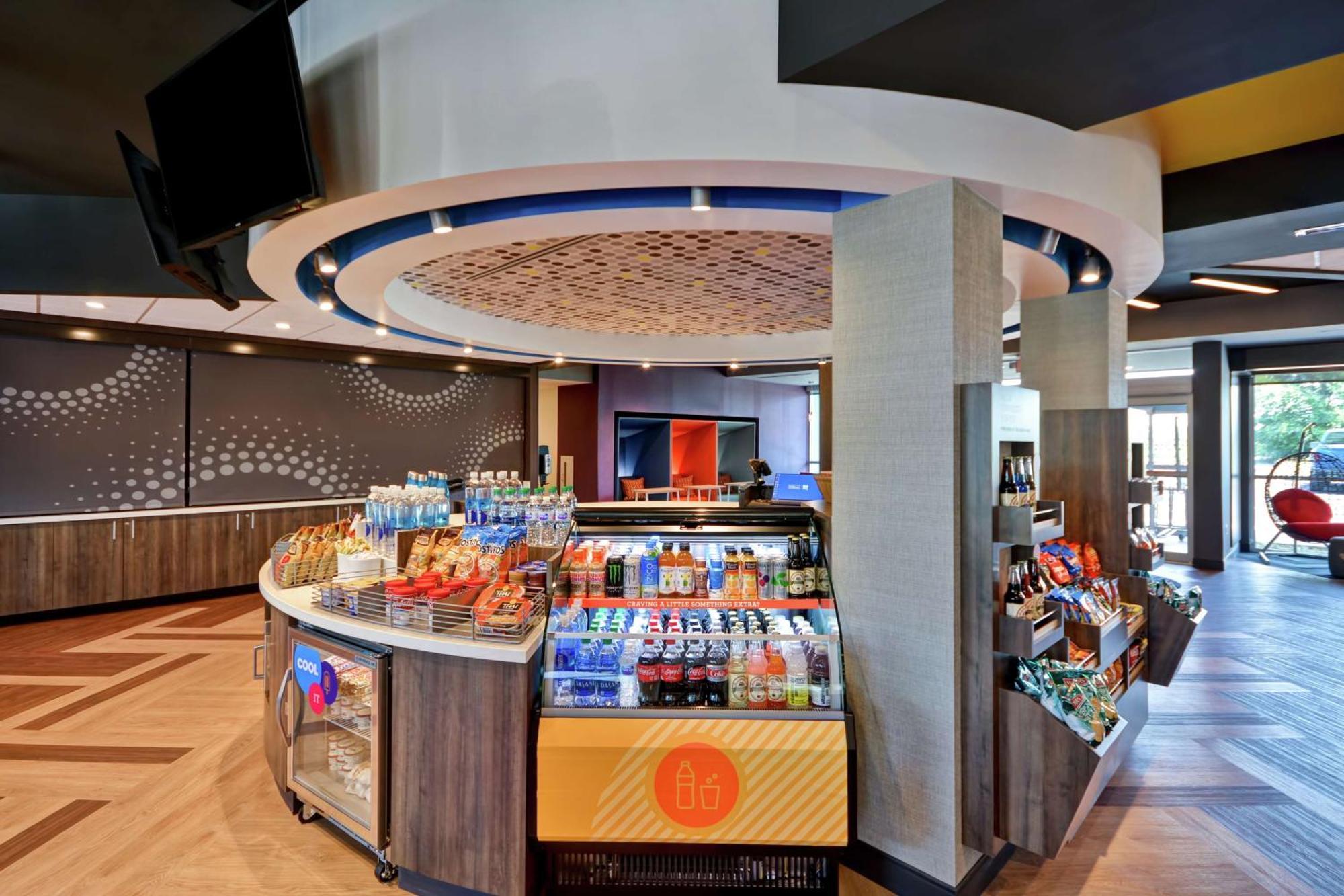 Tru By Hilton Denver, Pa Extérieur photo